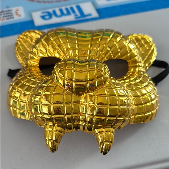 Gold Textured Face Mask with Sculptural Design - Picture 1 of 2